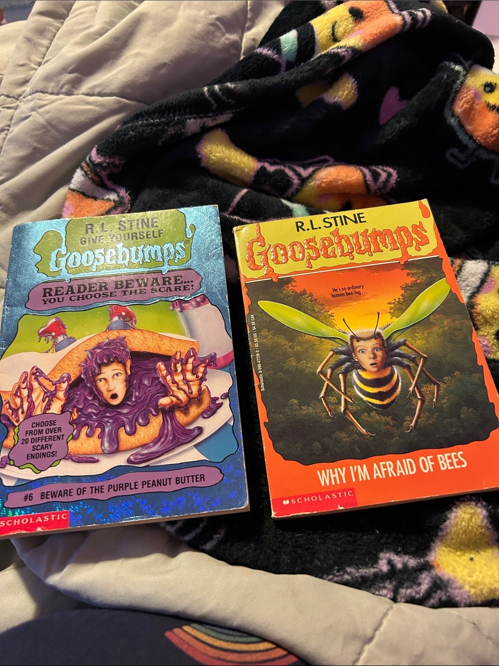 Scholastic Goosebumps Duo - Purple & Orange Covers